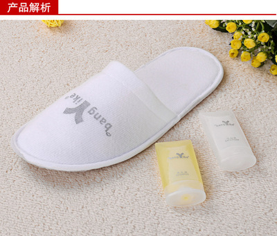 酒店一次性三合一套装 批发35ml洗漱用品与定制拖鞋的全攻略